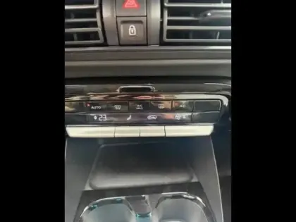 Photo 12 Citroën C3 Aircross  1.2 Hybride 145ch MAX