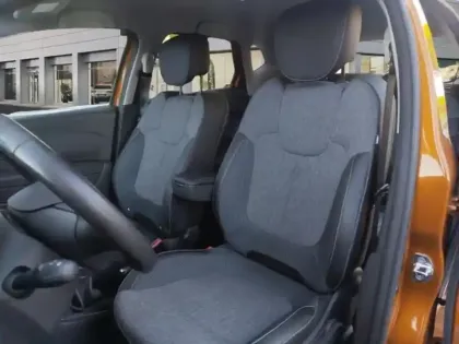 Photo 12 Renault Captur  1.3 TCe 130ch FAP Zen