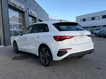 Photo 8 Audi A3  Sportback 40 TFSI e 204ch S line S tronic 6