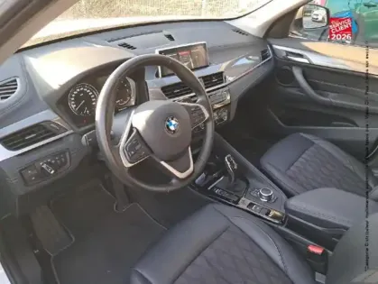 Photo 14 BMW X1  sDrive18iA 136ch xLine DKG7 Touvrant Sieges chauf GPS Camera