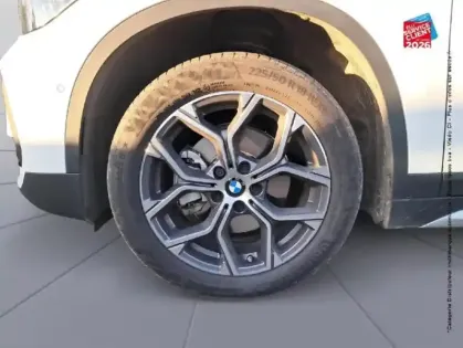 Photo 9 BMW X1  sDrive18iA 136ch xLine DKG7 Touvrant Sieges chauf GPS Camera