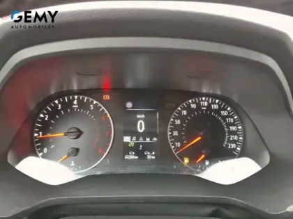 Photo 14 Renault Captur  TCe 90 - 21