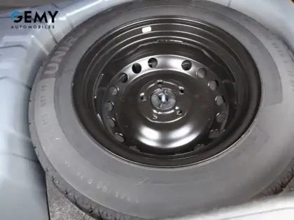 Photo 25 Renault Captur  TCe 90 - 21