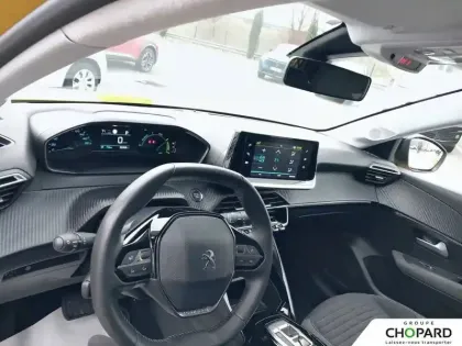 Photo 11 Peugeot 208  Electrique 50 kWh 136ch