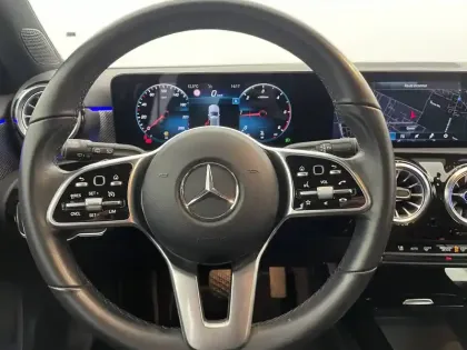 Photo 22 Mercedes Classe A  200 d 8G-DCT