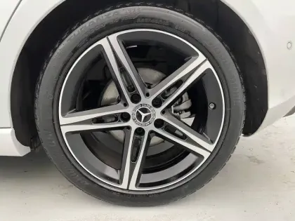 Photo 16 Mercedes Classe A  200 d 8G-DCT