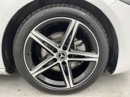 Photo 18 Mercedes Classe A  200 d 8G-DCT