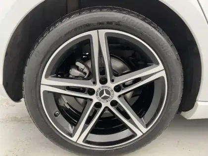 Photo 12 Mercedes Classe A  200 d 8G-DCT