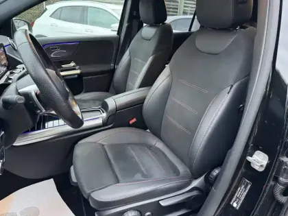 Photo 10 Mercedes GLA  200 d 8G-DCT