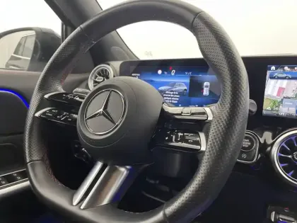 Photo 104 Mercedes GLA  200 d 8G-DCT