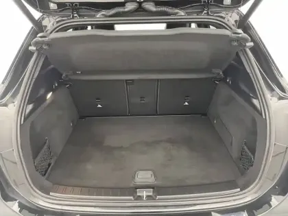 Photo 94 Mercedes GLA  200 d 8G-DCT