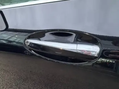 Photo 15 Mercedes GLA  200 d 8G-DCT