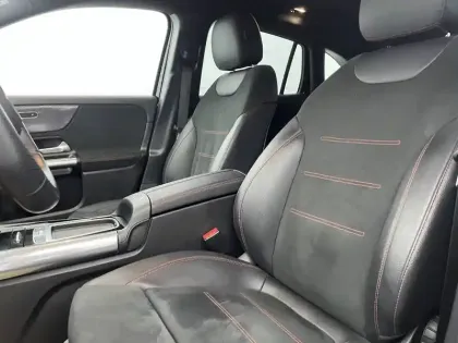 Photo 63 Mercedes GLA  200 d 8G-DCT