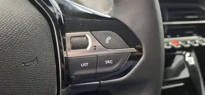 Photo 68 Peugeot 208  100 S&S BVM6