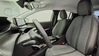 Photo 87 Peugeot 208  100 S&S BVM6