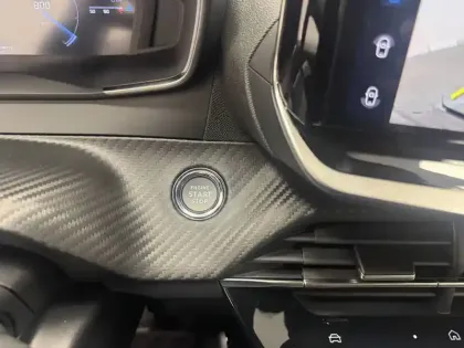 Photo 44 Peugeot 2008  100 S&S BVM6