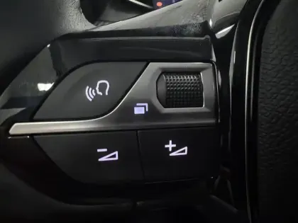 Photo 51 Peugeot 208  100 S&S BVM6