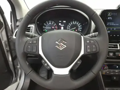 Photo 11 Suzuki S-Cross  1.5 Dualjet Hybrid Auto