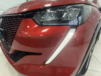 Photo 26 Peugeot 208  Electrique 50 kWh 136ch