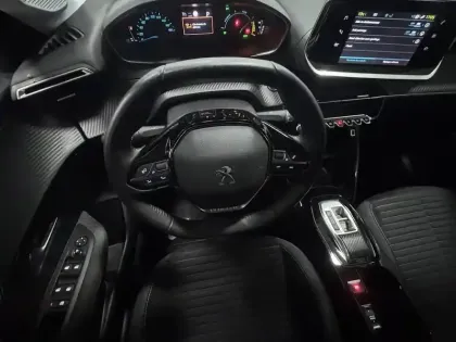 Photo 14 Peugeot 208  Electrique 50 kWh 136ch