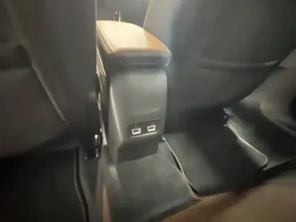 Photo 17 Peugeot 208  Electrique 50 kWh 136ch