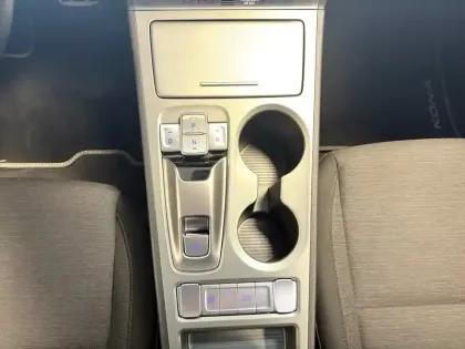 Photo 12 Hyundai Kona  Electrique 64 kWh - 204 ch