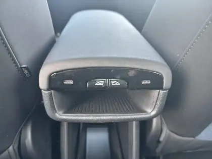 Photo 24 Volvo Ex30  Single Extended Range 272 ch 1EDT