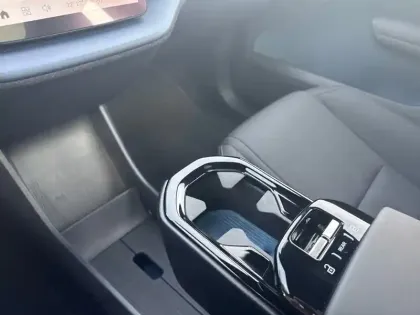 Photo 16 Volvo Ex30  Single Extended Range 272 ch 1EDT