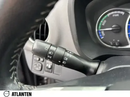 Photo 21 Toyota Yaris  Hybride 100h