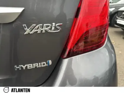 Photo 7 Toyota Yaris  Hybride 100h