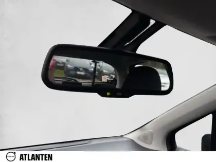 Photo 16 Toyota Yaris  Hybride 100h