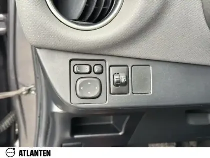 Photo 20 Toyota Yaris  Hybride 100h