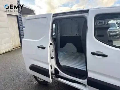 Photo 16 Peugeot Partner  FOURGON STANDARD 650 KG BLUEHDI 100 S&S BVM6