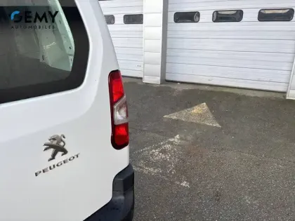 Photo 14 Peugeot Partner  FOURGON STANDARD 650 KG BLUEHDI 100 S&S BVM6