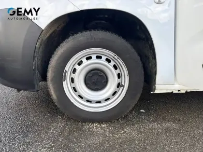 Photo 11 Peugeot Partner  FOURGON STANDARD 650 KG BLUEHDI 100 S&S BVM6