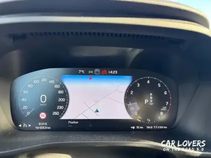 Photo 11 Volvo Xc40  T2 129 ch Geartronic 8