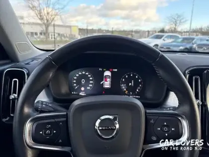 Photo 10 Volvo Xc40  T2 129 ch Geartronic 8