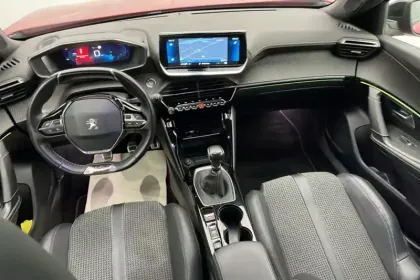 Photo 8 Peugeot 2008  BlueHDi 110 S&S BVM6