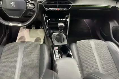 Photo 9 Peugeot 2008  BlueHDi 110 S&S BVM6