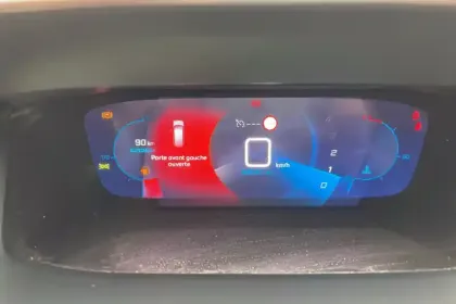 Photo 16 Peugeot 2008  BlueHDi 110 S&S BVM6