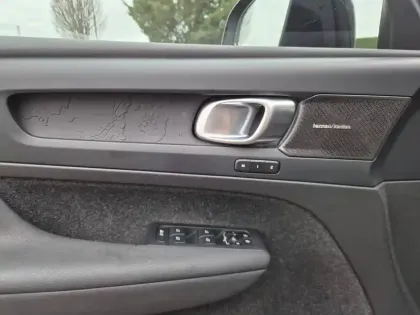 Photo 13 Volvo Xc40  Recharge Twin AWD 408 ch 1EDT