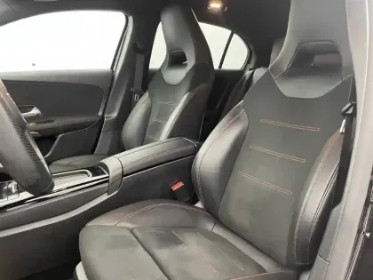 Photo 14 Mercedes Classe A  200 7G-DCT