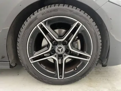 Photo 81 Mercedes Classe A  200 7G-DCT