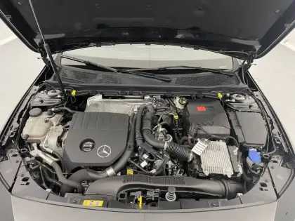 Photo 51 Mercedes Classe A  200 7G-DCT