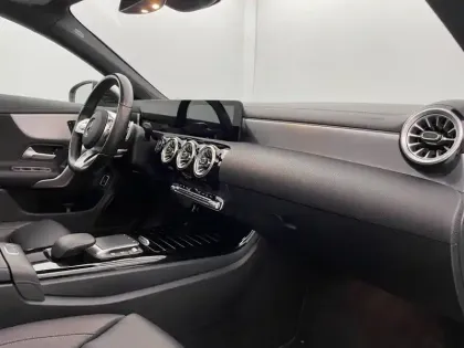 Photo 29 Mercedes CLA  Coupé 220 d 8G-DCT