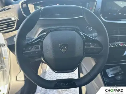 Photo 16 Peugeot 2008  Hybrid 145 e-DCS6