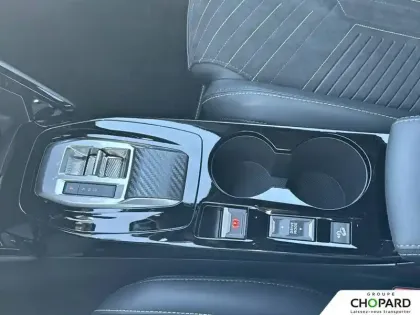 Photo 19 Peugeot 2008  Hybrid 145 e-DCS6