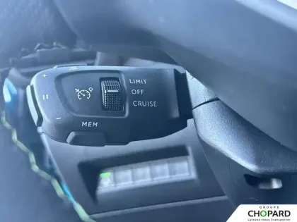 Photo 34 Peugeot 2008  Hybrid 145 e-DCS6