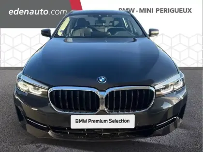 Photo 14 BMW Serie 5 Touring 530e TwinPower Turbo 292 ch BVA8