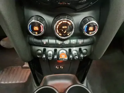 Photo 35 Mini Mini Gén. III (F56) Ph2 Heddon Street 3